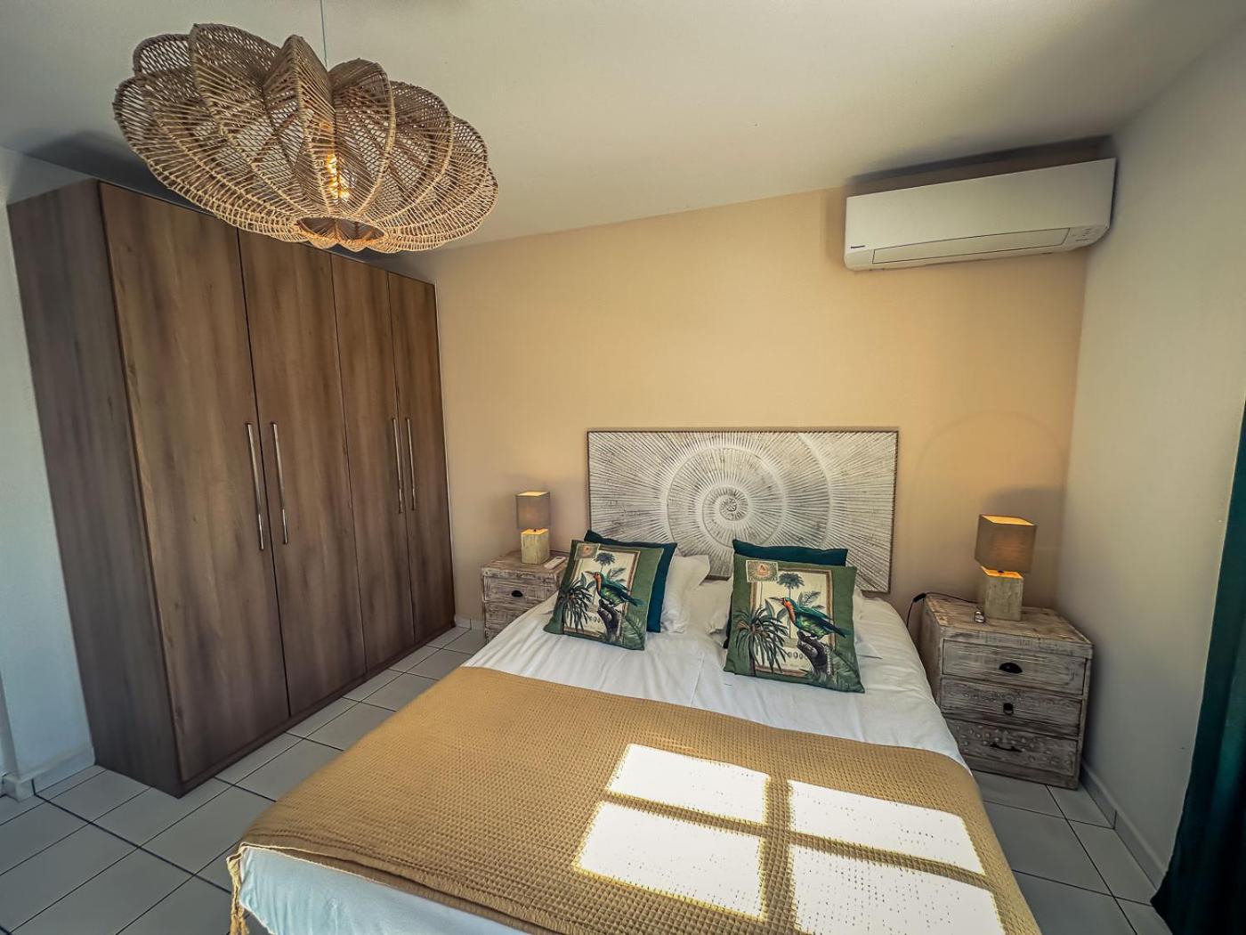 Villa Nomilou Beach Avec Acces Direct Plage Saint-Francois  Exterior foto